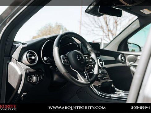 Used 2022 Mercedes-Benz GLC 300 4MATIC image 20