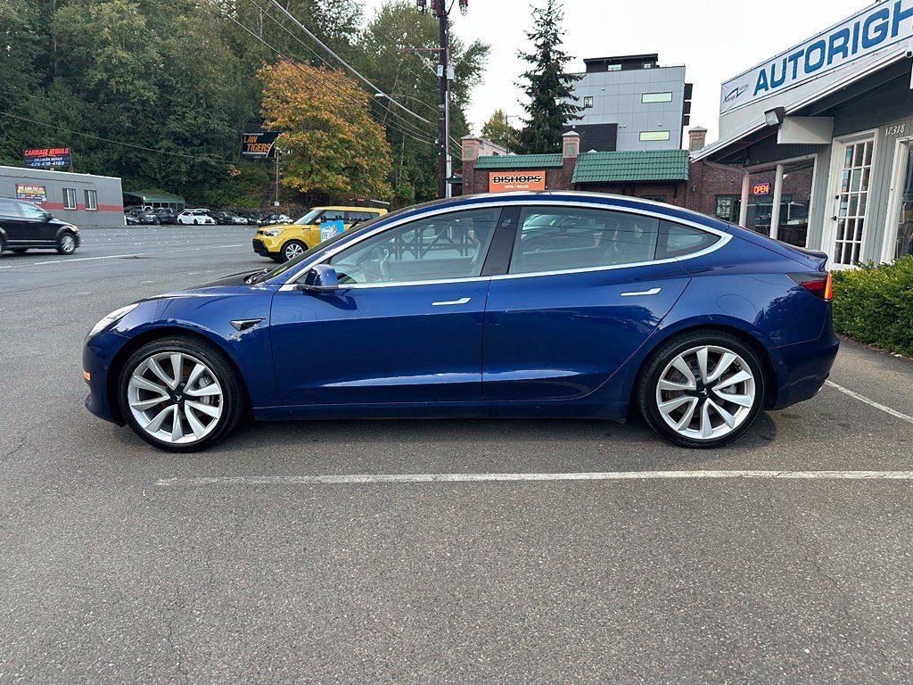 Used 2020 Tesla Model 3 Standard Range Plus RWD image 8