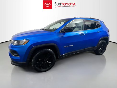 Used 2022 Jeep Compass Latitude image 9