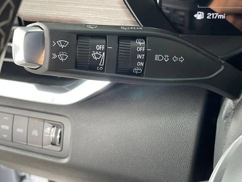 New 2026 GMC Acadia Denali w/ Super Cruise Package AWD/4WD image 12