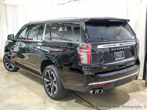 Used 2024 Chevrolet Suburban High Country AWD/4WD image 9