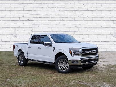 New 2025 Ford F150 Lariat w/ Equipment Group 501A Mid