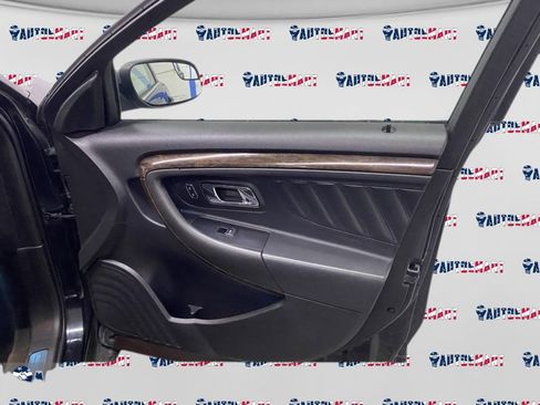 Used 2015 Ford Taurus Limited image 15