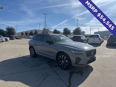 Certified 2025 Volvo XC60 B5 Plus image 3