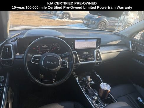 Certified 2022 Kia Sorento SX image 24