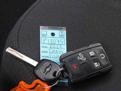 Used 2022 Chevrolet Silverado 2500 Custom w/ Custom Convenience Package image 29