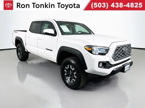 Used 2022 Toyota Tacoma TRD Off-Road AWD/4WD image 1