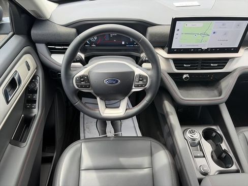 New 2026 Ford Explorer Active w/ Active Comfort Package AWD/4WD image 14