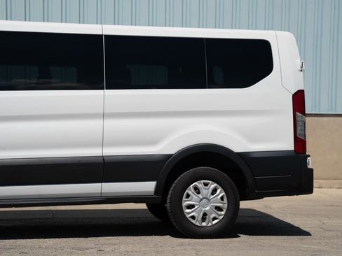 Used 2023 Ford Transit 350 XLT RWD image 8
