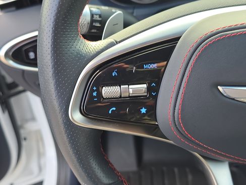 Used 2022 Genesis GV70 2.5T w/ Sport Prestige Package image 32