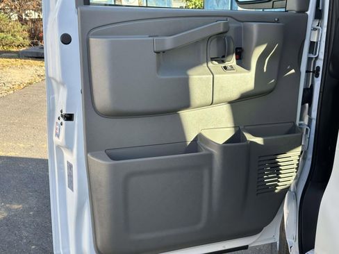 New 2025 Chevrolet Express 2500 Work Van w/ Driver Convenience Package image 19