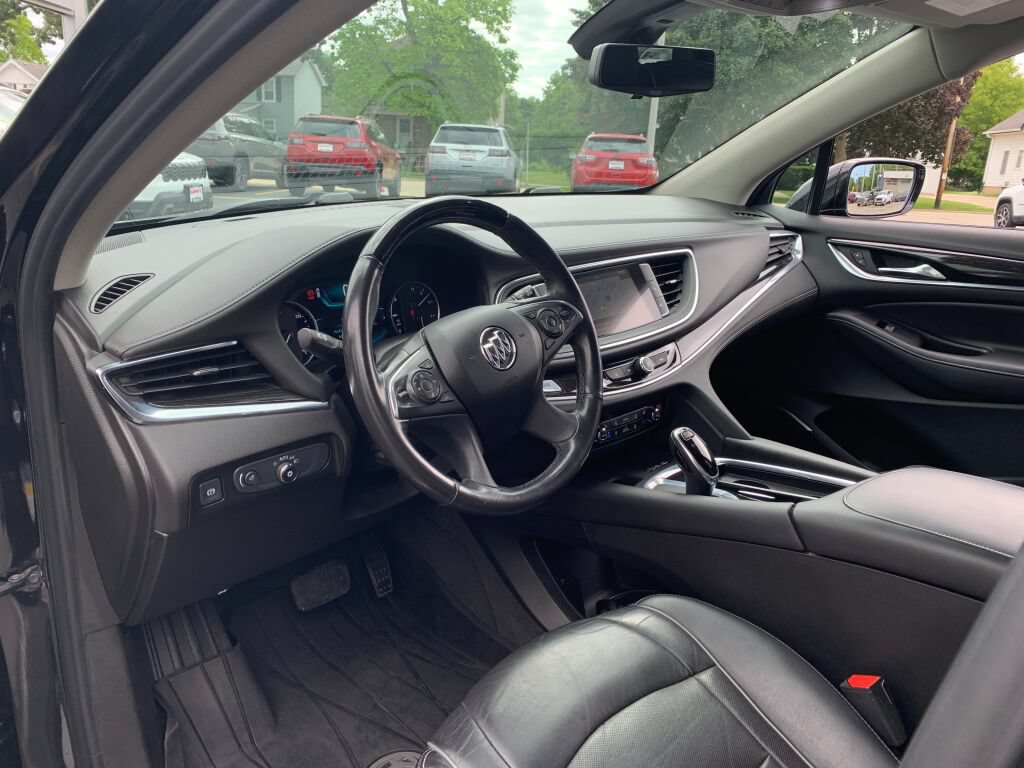 Used 2019 Buick Enclave Avenir w/ Avenir Technology Package AWD/4WD image 14