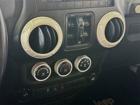 Used 2017 Jeep Wrangler Unlimited Sport w/ Quick Order Package 24S image 18