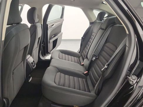 Used 2019 Ford Fusion SE FWD image 27