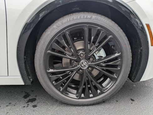 New 2026 Toyota Prius Plug-In Hybrid FWD image 12