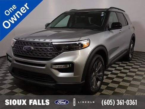 Certified 2023 Ford Explorer XLT w/ Equipment Group 202A AWD/4WD image 1