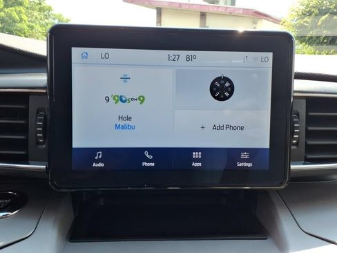 Used 2023 Ford Explorer XLT w/ Equipment Group 202A AWD/4WD image 7
