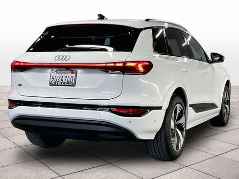 Certified 2025 Audi Q6 e-tron Premium Plus w/ Premium Plus AWD/4WD image 14