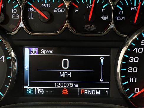 Used 2016 Chevrolet Silverado 2500 High Country w/ Duramax Plus Package AWD/4WD image 16