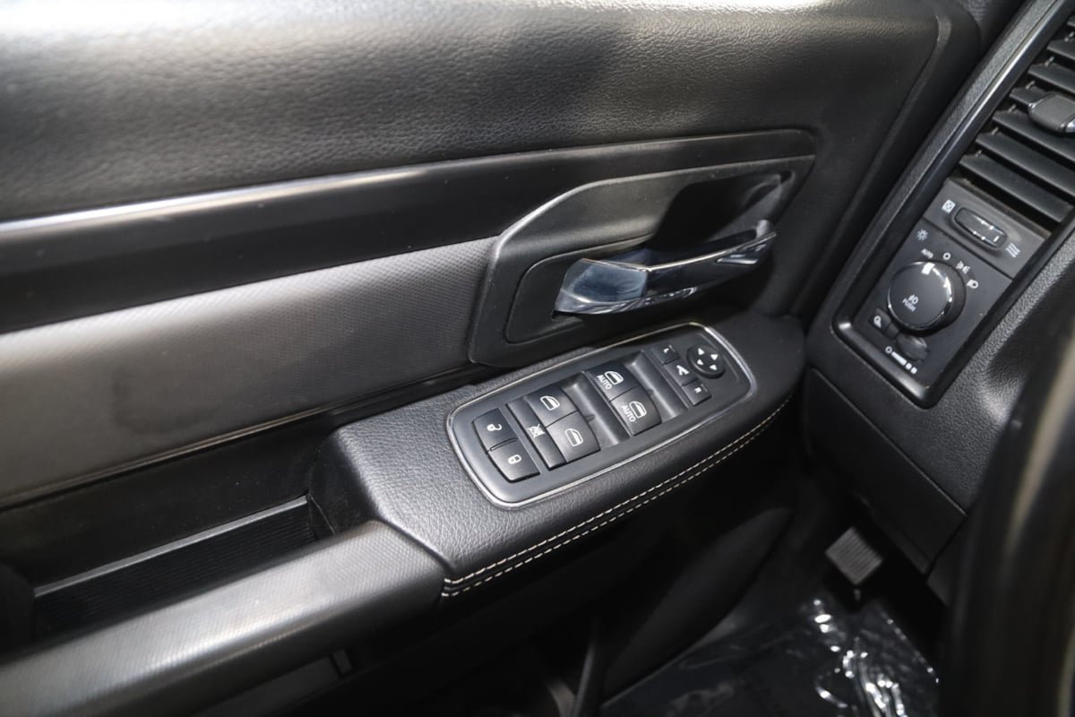 Used 2018 RAM 1500 Rebel w/ Luxury Group AWD/4WD image 25