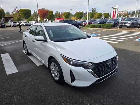 New 2025 Nissan Sentra S image 3