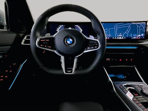 Used 2026 BMW 330i xDrive Sedan w/ M Sport Package AWD/4WD image 5