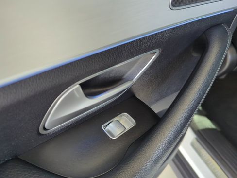 Used 2024 Mercedes-Benz GLE 350 4MATIC image 32