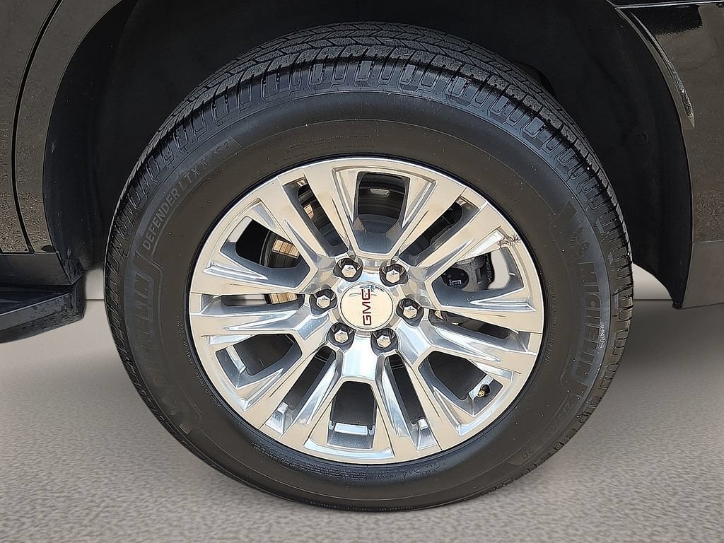 Used 2024 GMC Yukon Denali w/ Advanced Technology Package RWD image 8