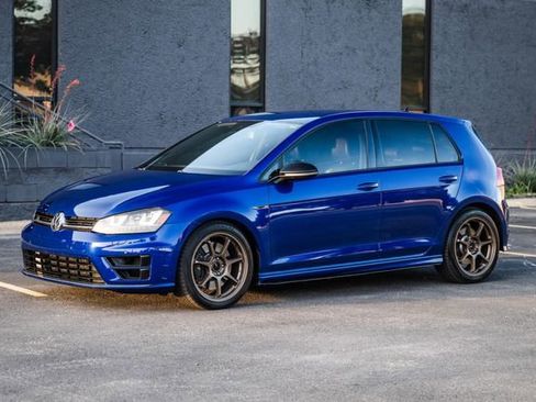 Used 2015 Volkswagen Golf R 4Motion image 56