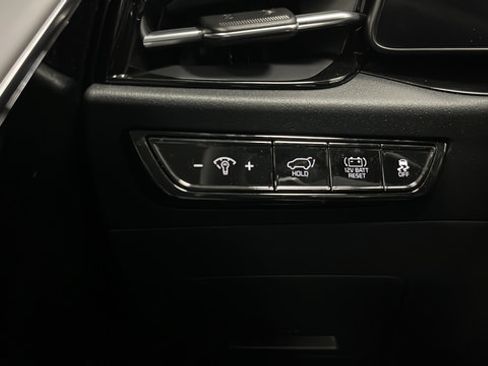 Used 2025 Kia Niro FWD image 33
