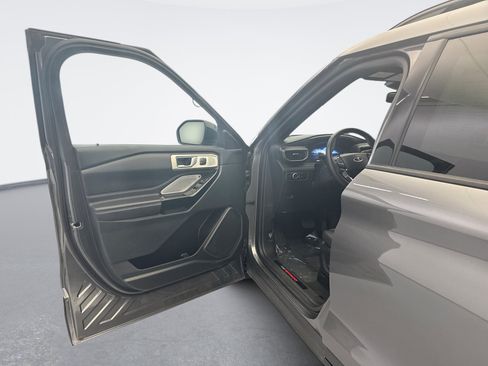 Used 2023 Ford Explorer ST w/ Equipment Group 401A AWD/4WD image 9