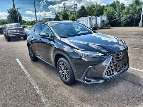 Used 2024 Lexus NX 350 AWD image 11