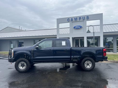 Used 2023 Ford F250 XLT w/ Tremor Off-Road Package AWD/4WD image 2