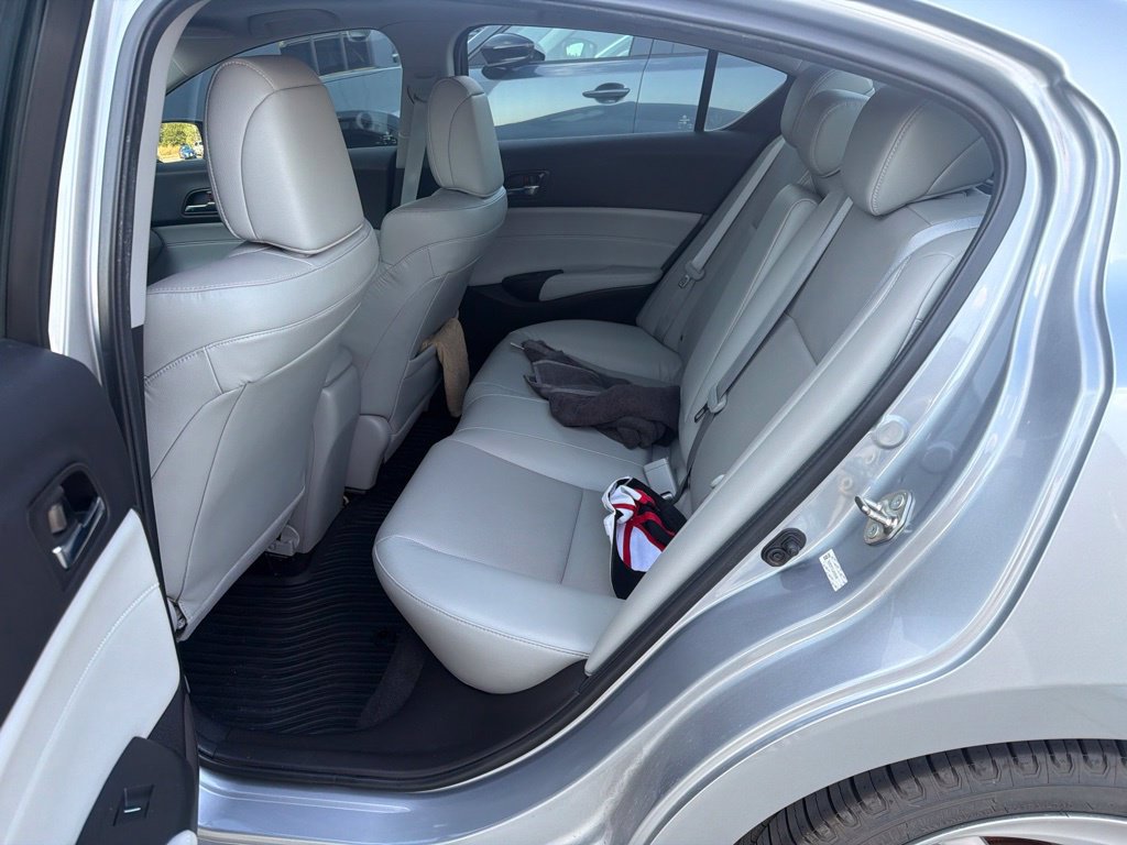 Used 2018 Acura ILX w/ Premium Package FWD image 6