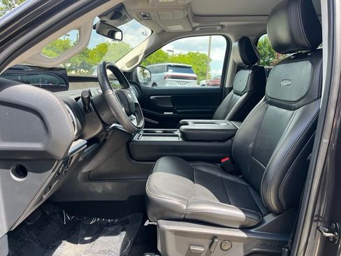 Used 2025 Ford Expedition Max Platinum w/ Driver's Package AWD/4WD image 22