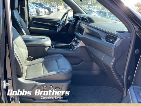 Used 2021 GMC Yukon Denali w/ Denali Premium Package image 9