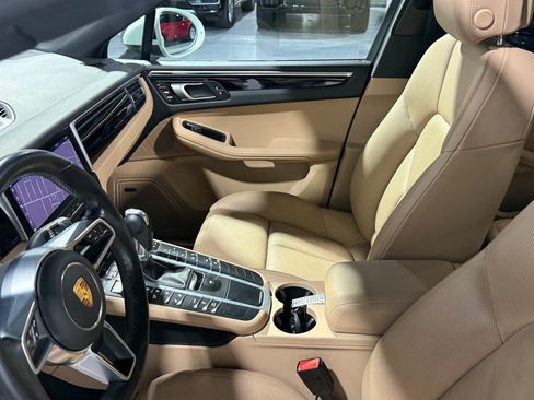 Used 2021 Porsche Macan S AWD/4WD image 23