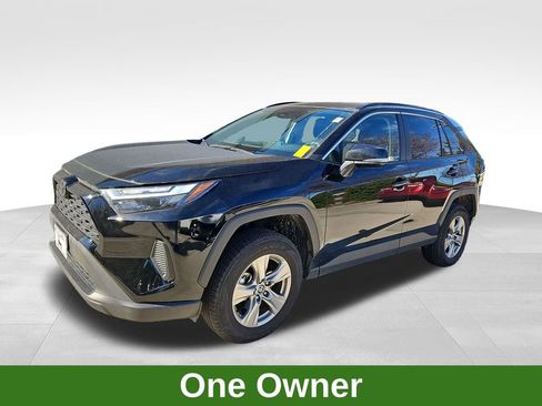 Used 2023 Toyota RAV4 XLE image 3