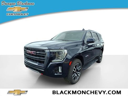 Used 2023 GMC Yukon AT4 w/ Technology Package AWD/4WD image 7