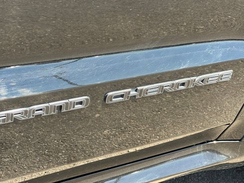 Used 2021 Jeep Grand Cherokee High Altitude AWD/4WD image 29
