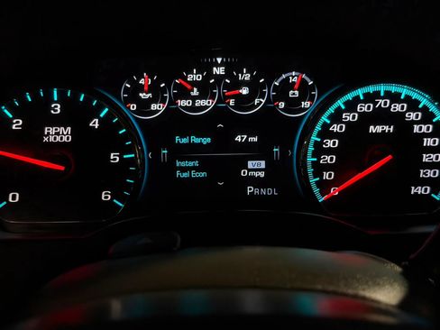 Used 2018 Chevrolet Tahoe Premier AWD/4WD image 35