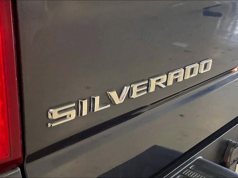 Used 2020 Chevrolet Silverado 1500 LT w/ Texas Edition RWD image 31