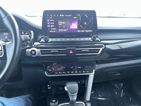 Used 2023 Kia Seltos EX image 18