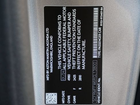 Used 2024 Aston Martin DB12 Coupe RWD image 28