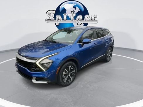 Used 2023 Kia Sportage EX FWD image 3