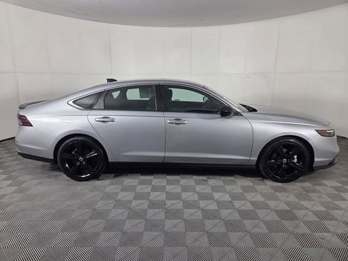 Used 2023 Honda Accord Sport image 4