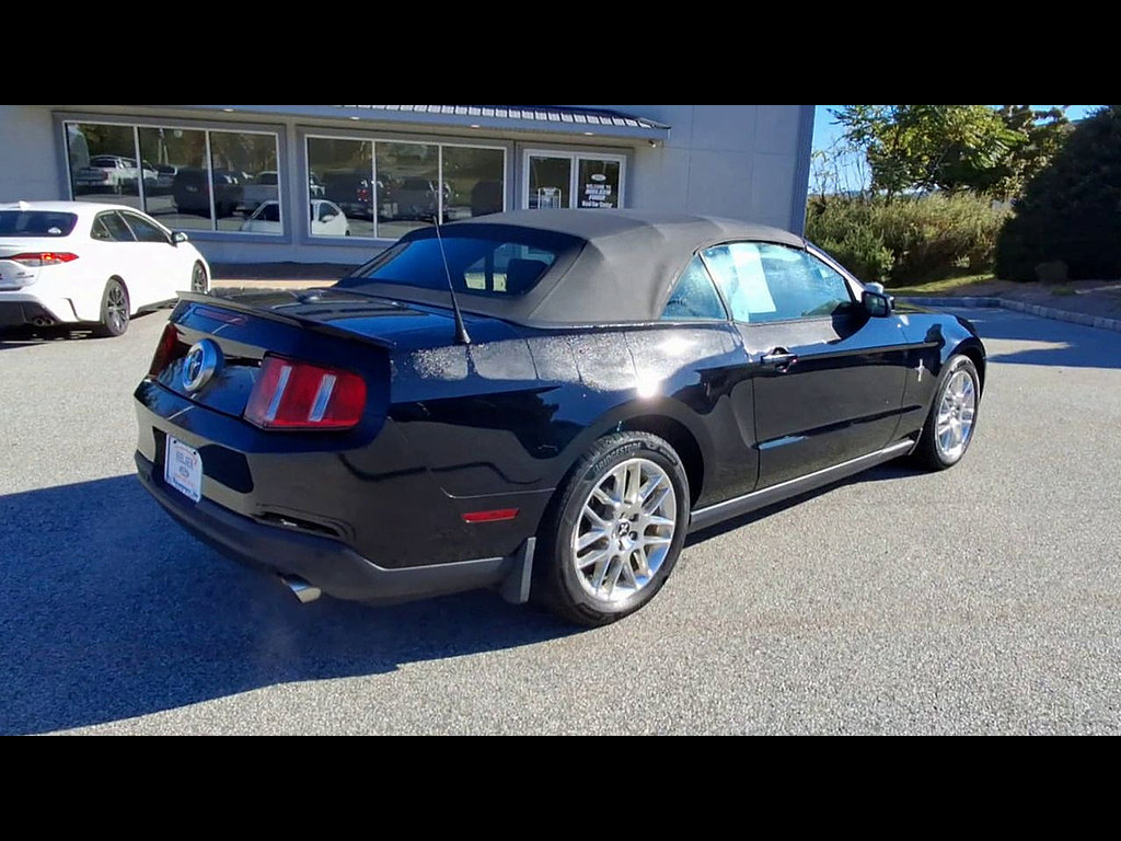 Used 2012 Ford Mustang Premium RWD image 8