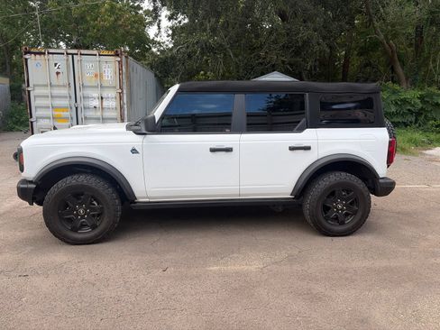 Used 2024 Ford Bronco Black Diamond AWD/4WD image 3