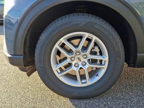 New 2026 Ford Explorer Active image 18