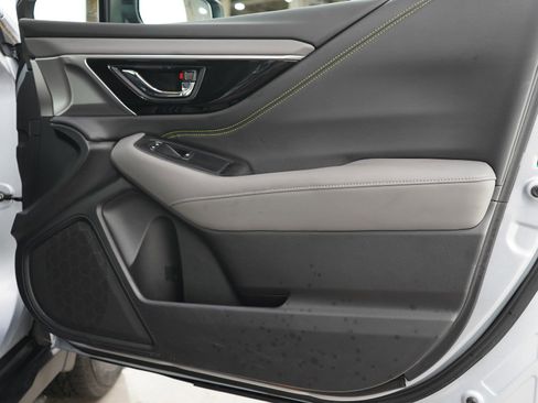 Used 2022 Subaru Outback Onyx Edition XT AWD/4WD image 9